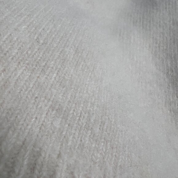 Vintage Caché Angora Off White Mock Neck Sleeveless Sweater Size L Quiet Luxury - Picture 2 of 4